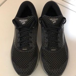 Brooks “Levitate” running shoe